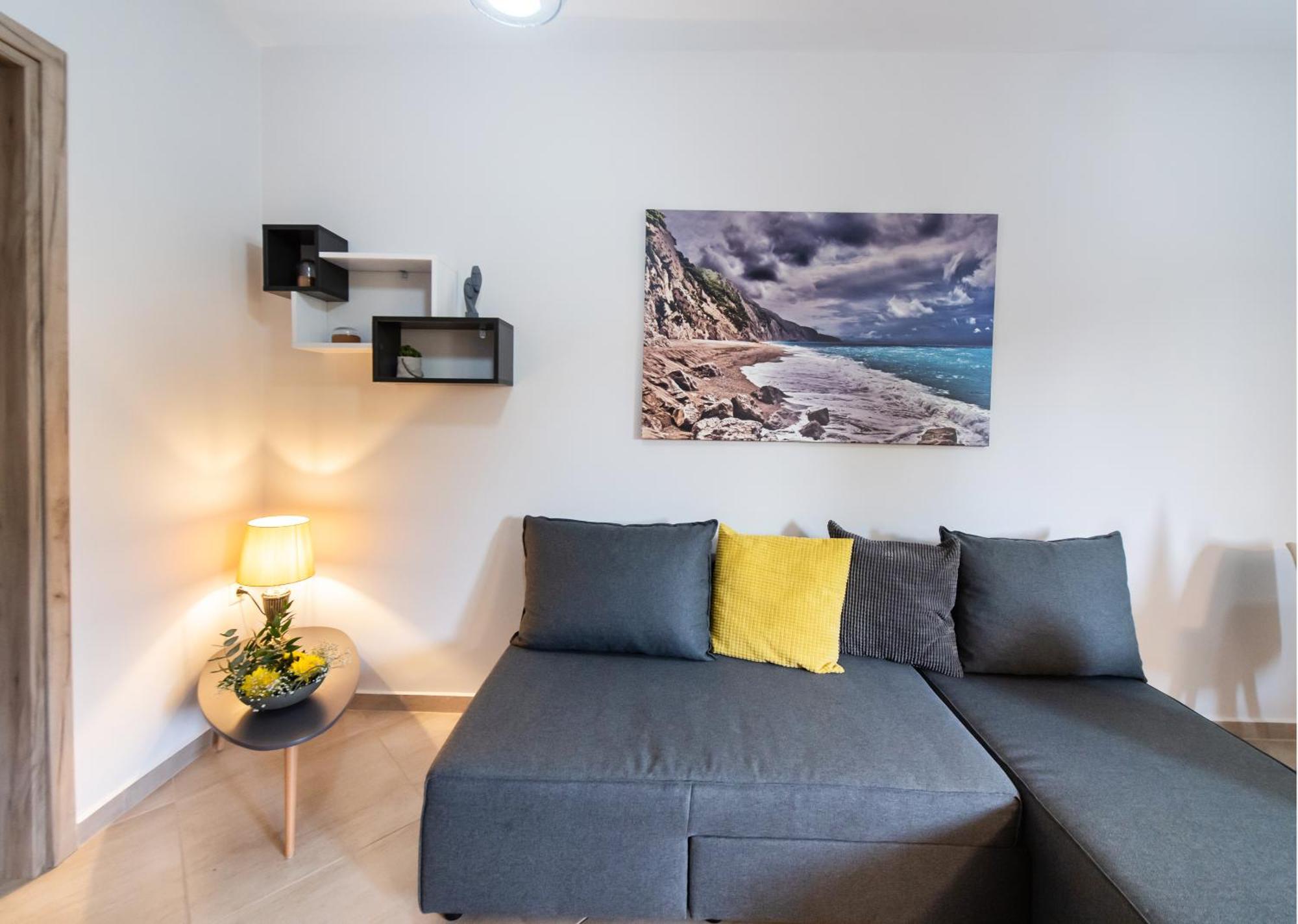 Ruellia Luxury Apartments Kalligoni Exterior foto